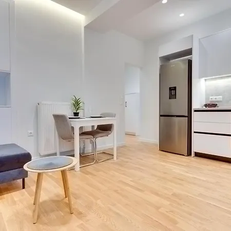 Elegant Flat 5 Walk To Metro Panormou * Athens