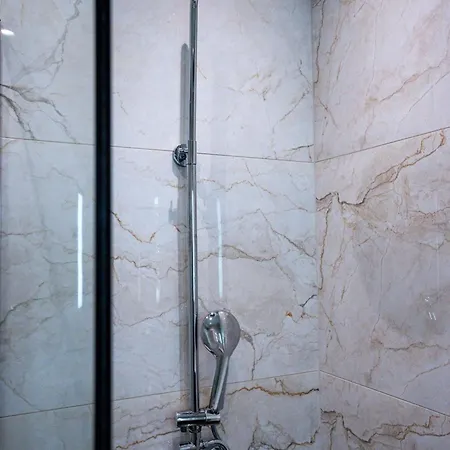 Elegant Flat 5 Walk To Metro Panormou Apartment